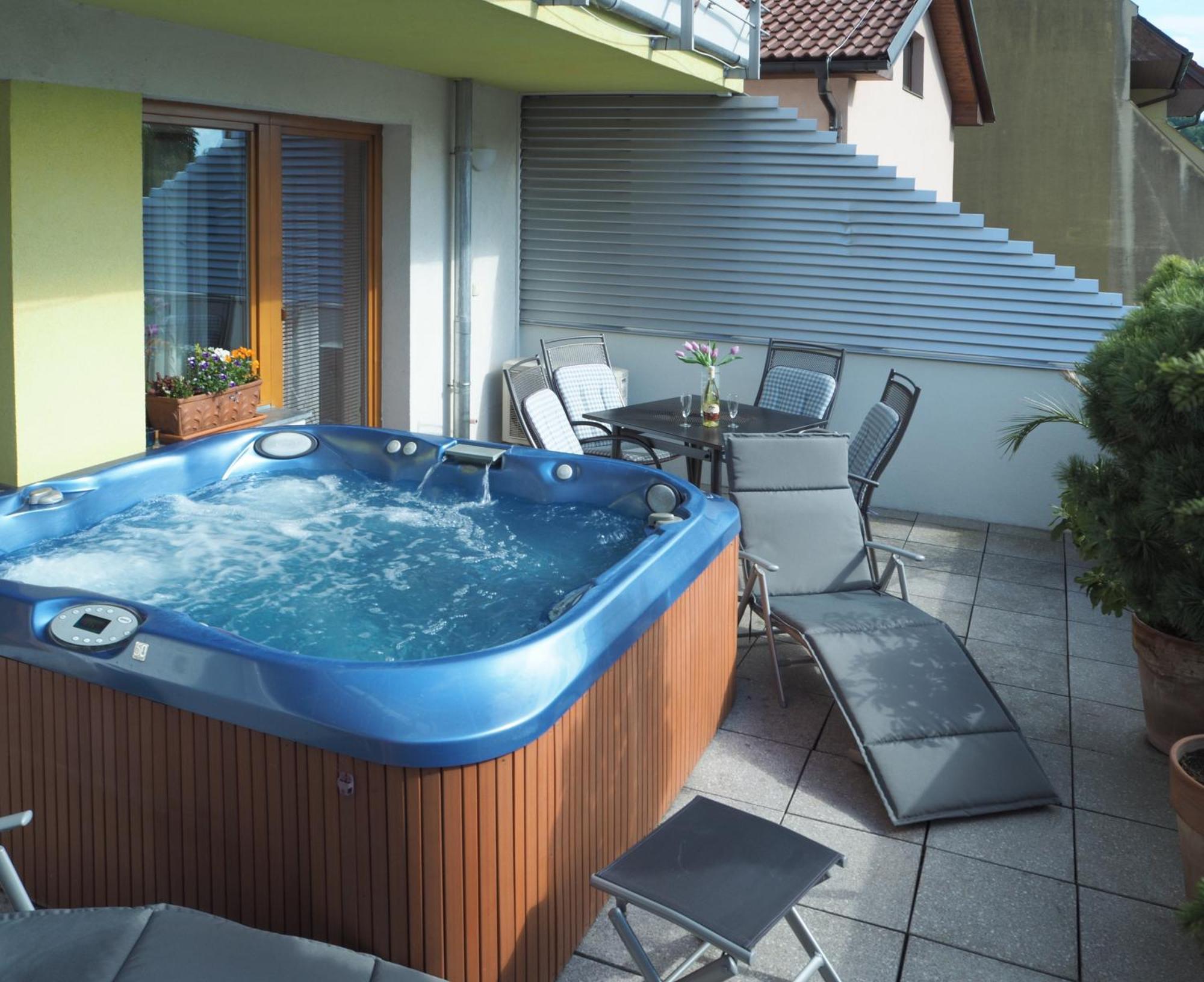 Apartmany Luhacovice, Royal Bagian luar foto