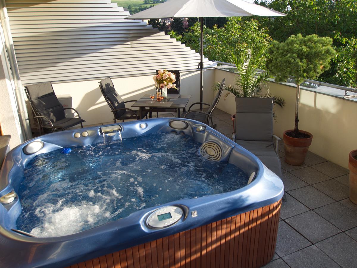Apartmany Luhacovice, Royal Bagian luar foto